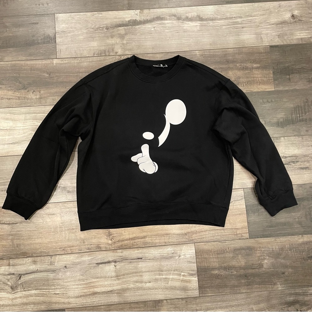 H & M DISNEY MICKEY MOUSE Sweatshirt size XL